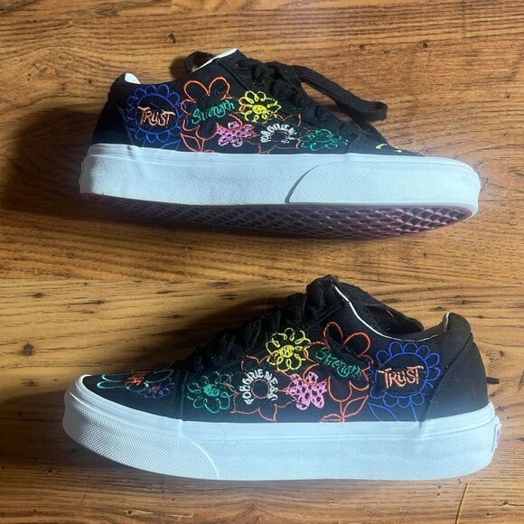 Vans Old Skool Cultivate Care Classic Embroidered Black Sneakers Kicks - Picture 9 of 11